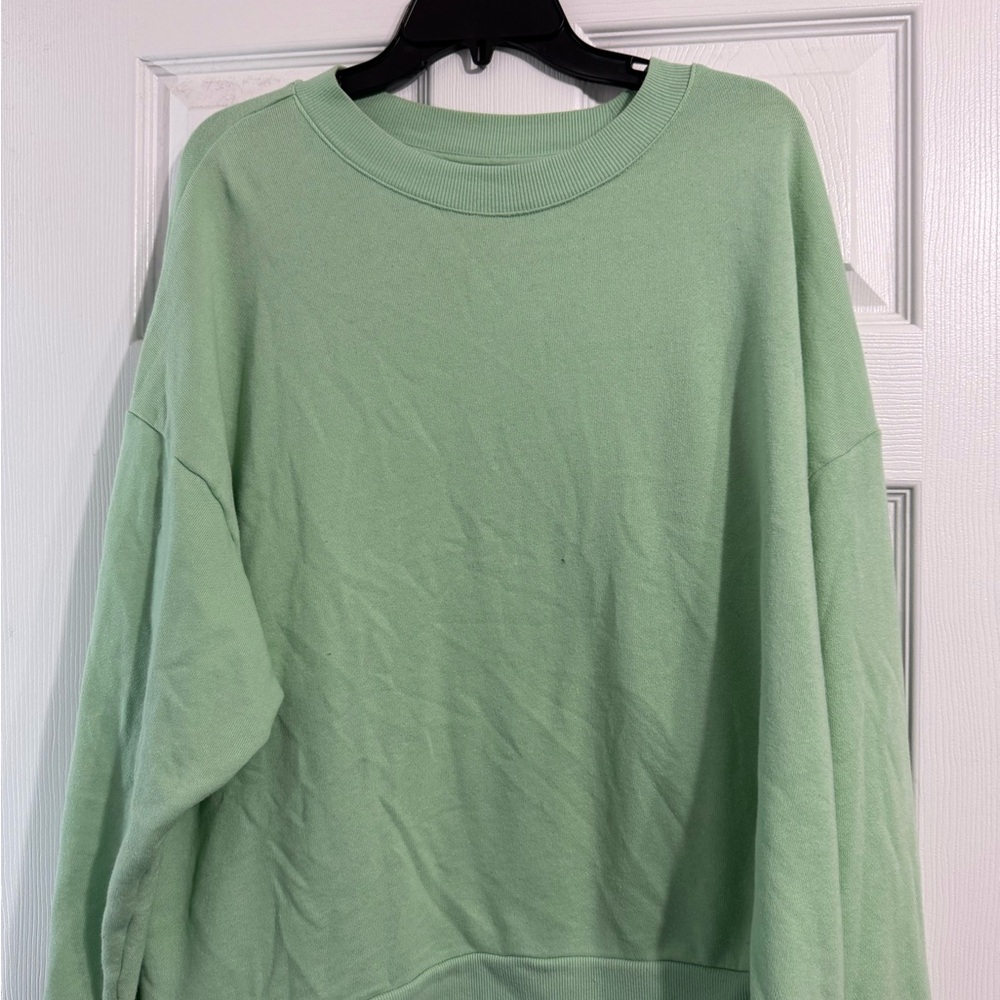 Colsie Light Green Knit Top